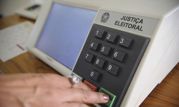 Convenções partidárias dão largada para a corrida eleitoral .